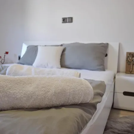 Apartma Ksela Апартаменты Mala Nedelja